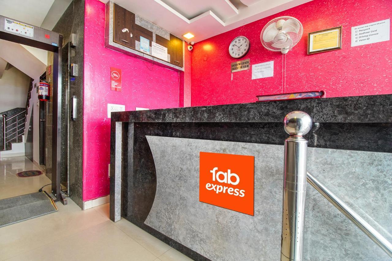 Fabexpress Tp Suite Near Igi Airport นิวเดลี ภายนอก รูปภาพ